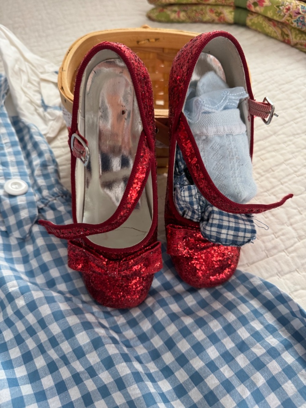 dorothy wizard of oz costume - Picture 2 of 2